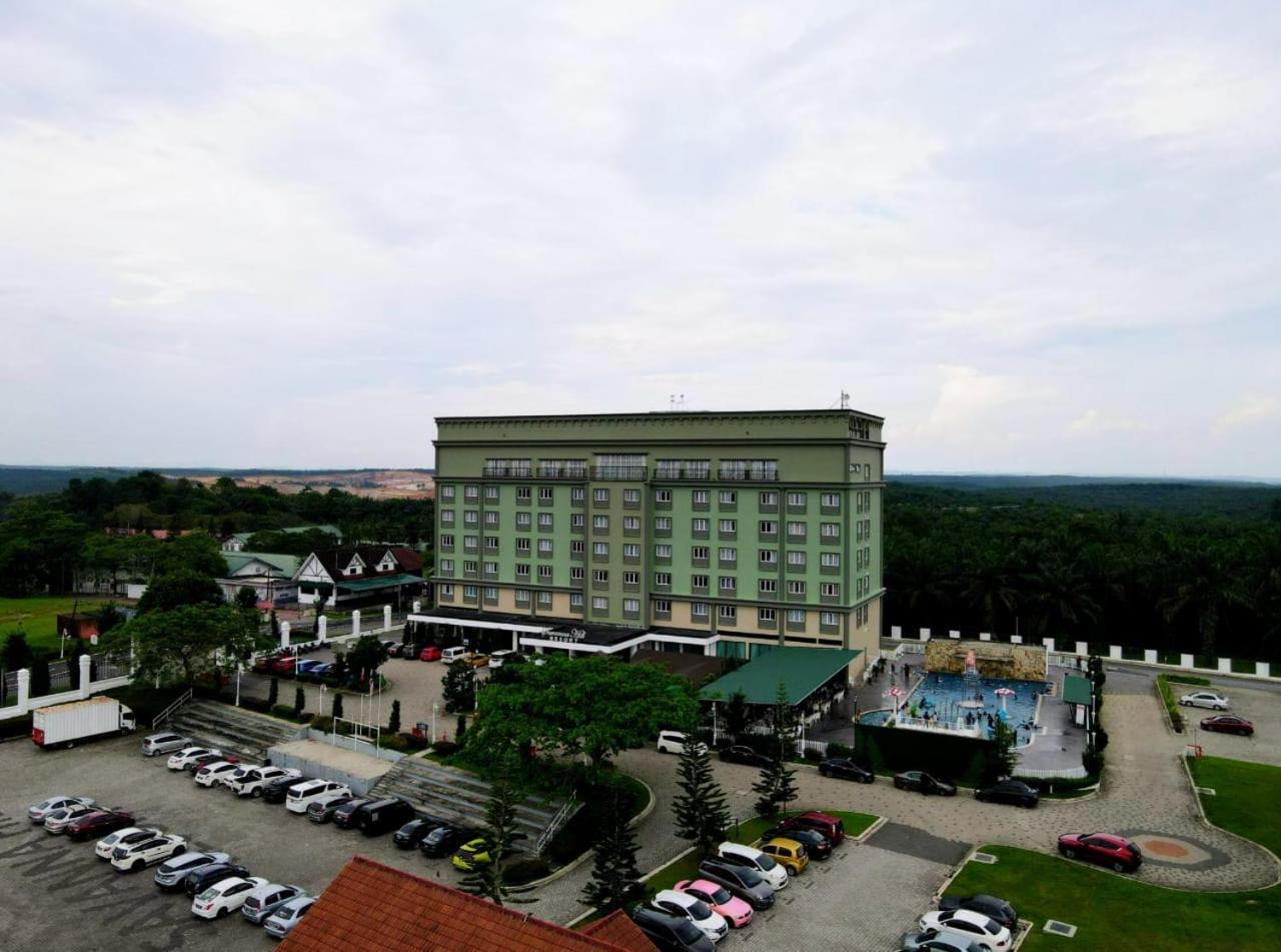 Savanna Hill Resort Ulu Tiram Exterior photo